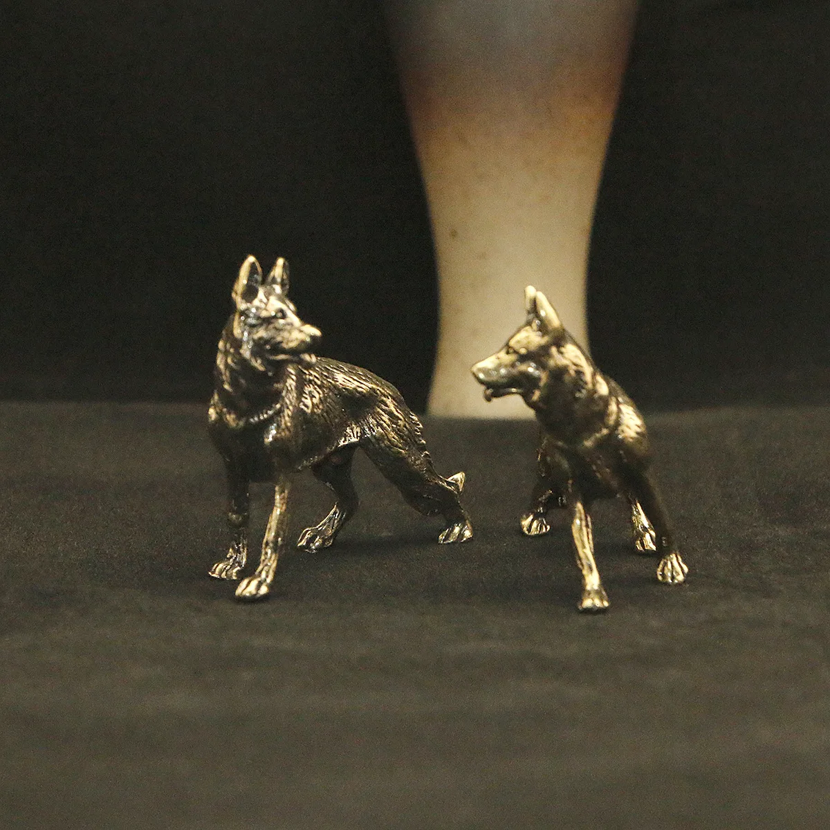 2pcs brass wolf dog ornaments for prosperity and wealth, zodiac dog desktop decoration ornaments, handicrafts, retro copperware - view 3