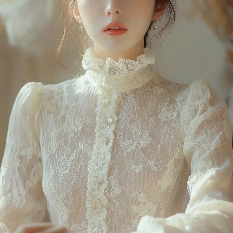 

French Style White Lace Necklace Top for Women with Light Luxury High-end Temperament Shirt Unique and Beautiful Shirt JJ46