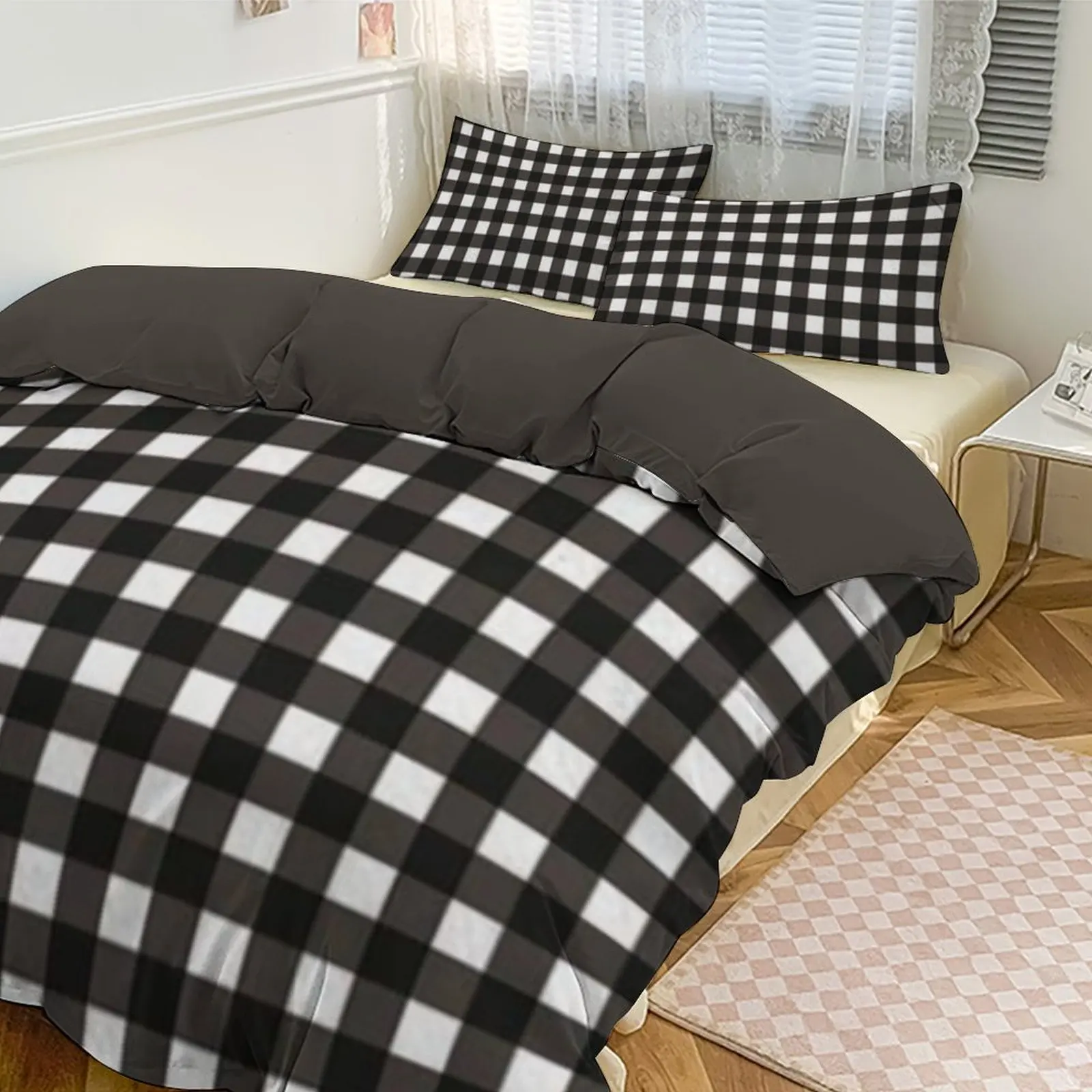 

Thickened Black - White Checkered Bedding Set, Soft & Breathable Duvet Cover with Pillowcases, Stylish Home Essential