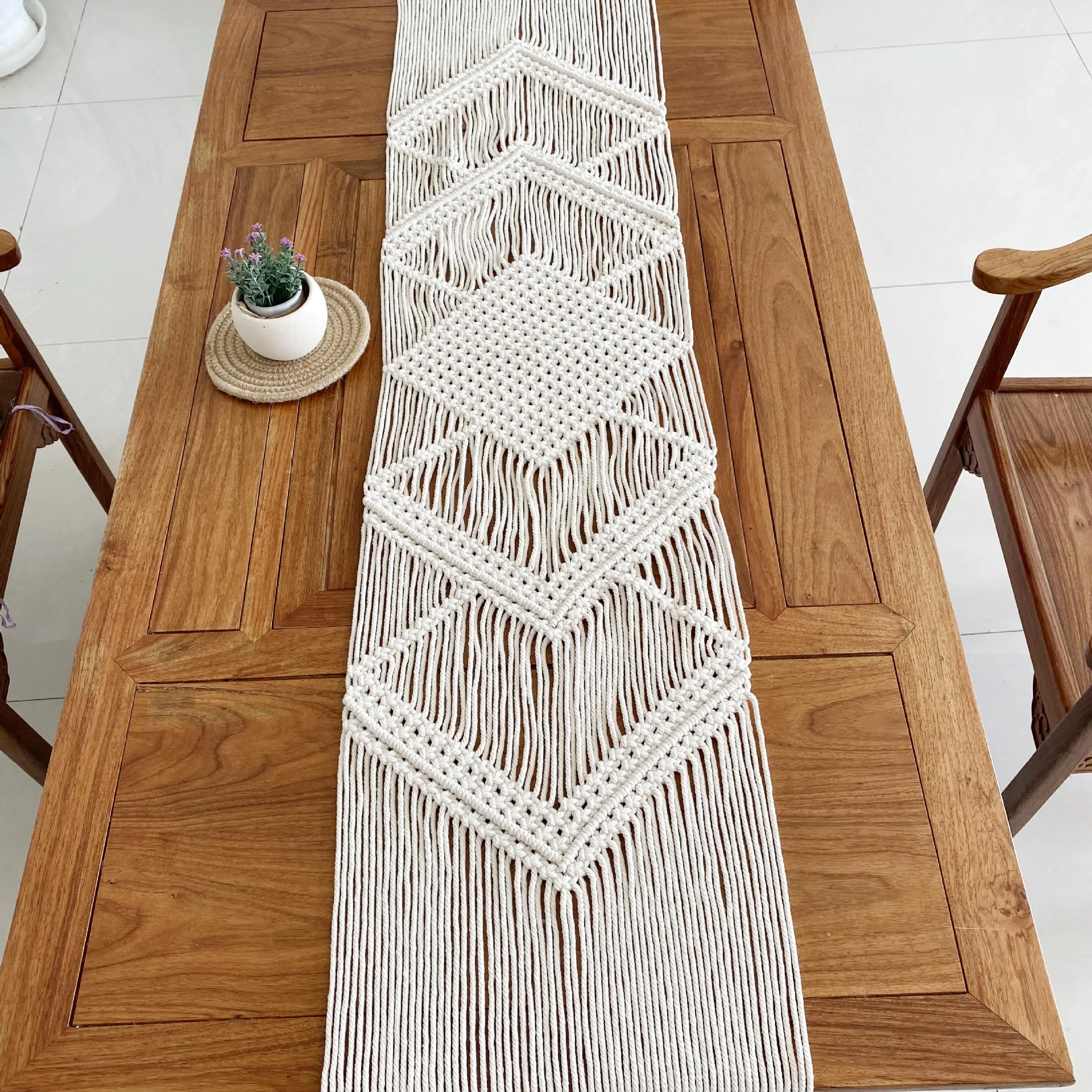 Macrame Table Runner, Woven Wedding Table Decor, Handmade Boho Linen with Tassels, Vintage Farmhouse Decor  for Dining Kitchen