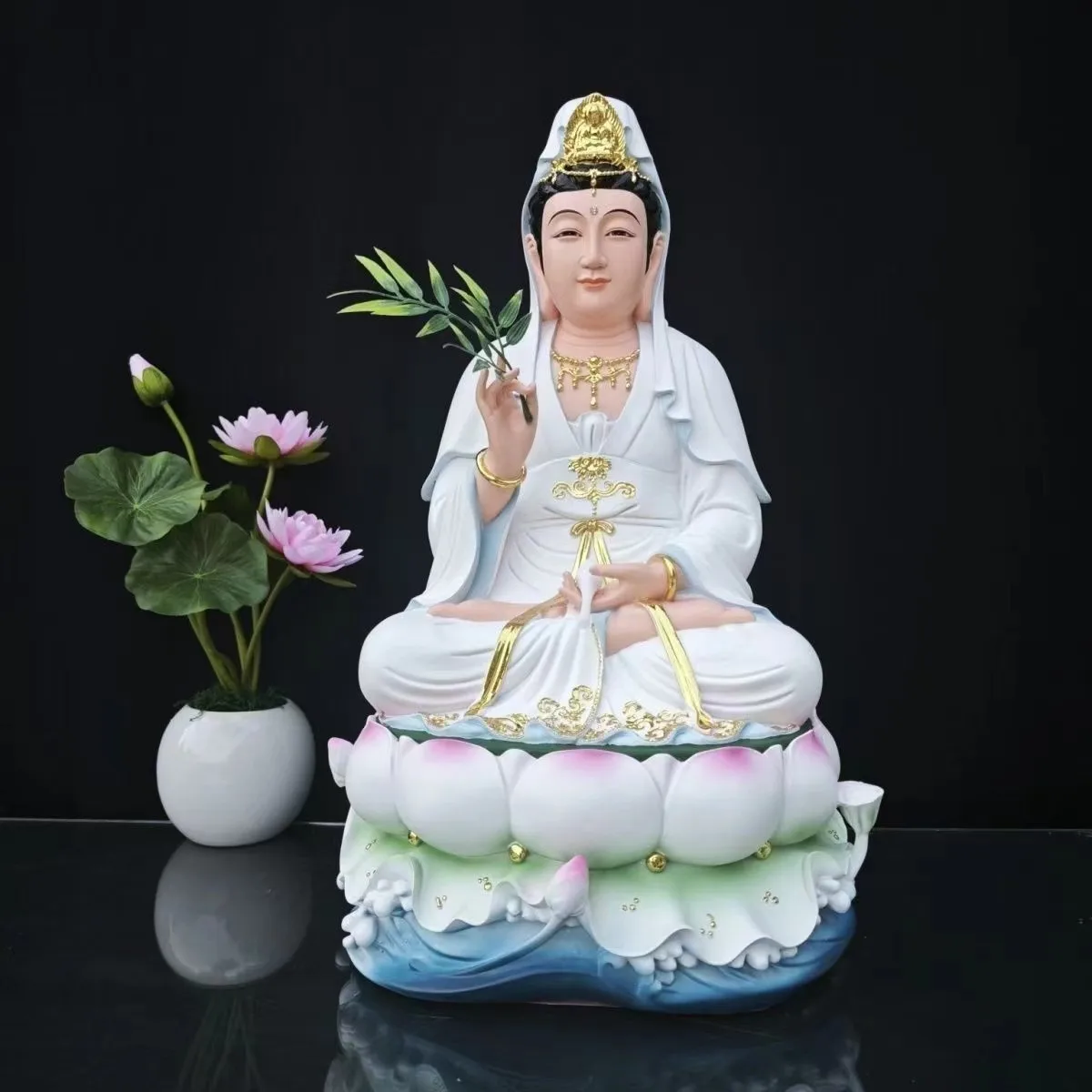 LMM Guanyin Saha Three Sages are dedicated to the whole hall Buddha imitation ceramic resin Buddha statue ornament