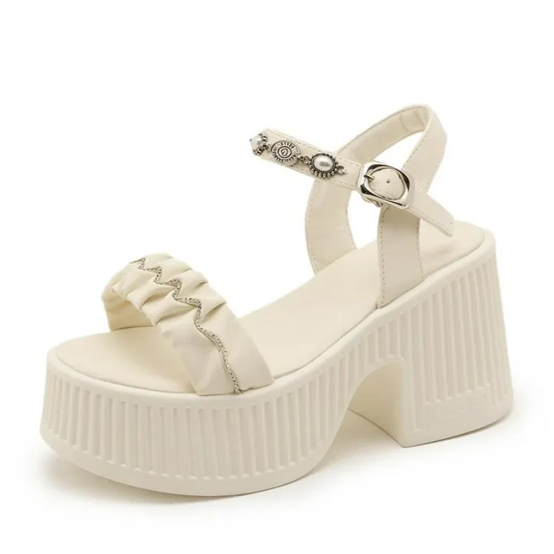 

Высокое качество 10 см кожаные туфли с открытым носком из микрофибры блестящие стразы на платформе танкетке летние модные тапочки женские сандалии туфли-лодочки