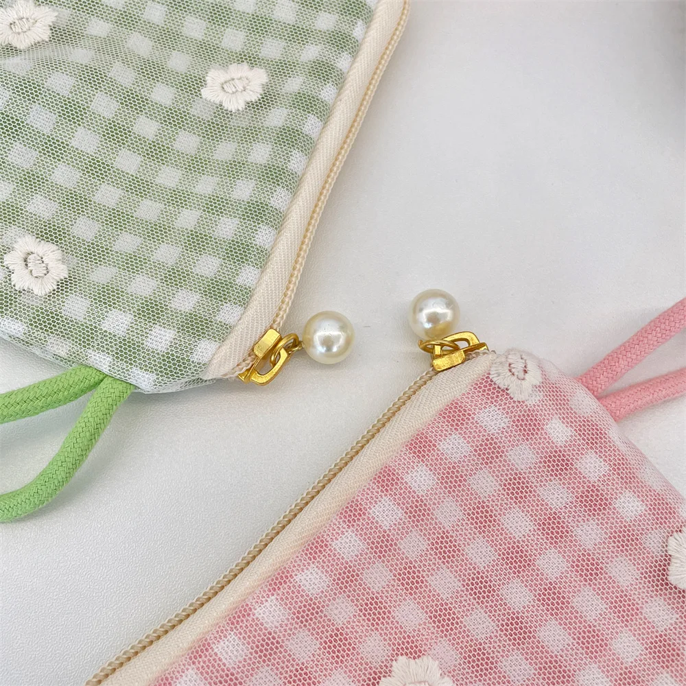 กระเป๋าใส่เหรียญปักลูกไม้, กระเป๋าตาข่ายแบบพกพา, กระเป๋าแต่งหน้าลิปสติก, กระเป๋าคัดแยกเบ็ดเตล็ด