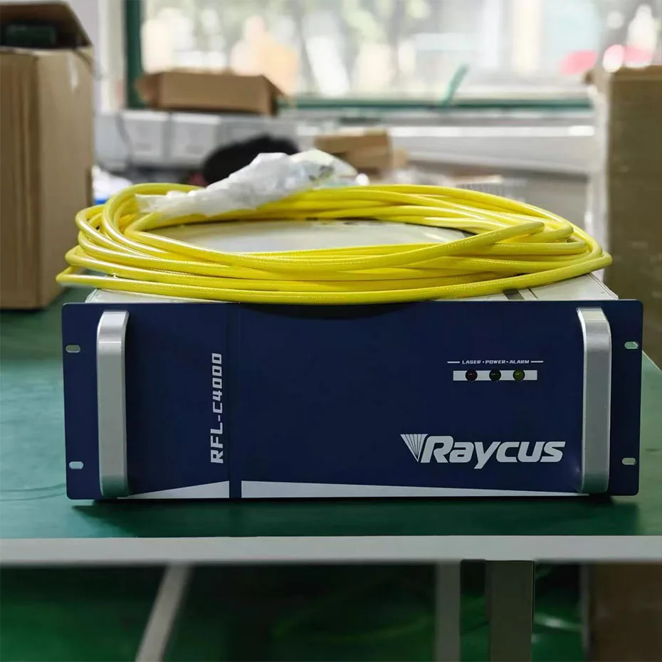 Raycus RFL-C020/RFL-C025/RFL-3000S Laserquellenschneideversion XC3000S Lasersystem-Schneidkopf BM110 automatische Fokussierung