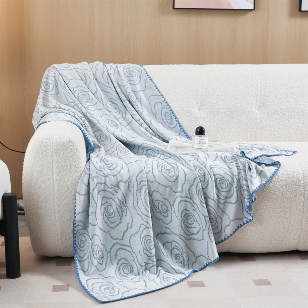 Double Side Flower Pattern Cool Feeling Summer Blanket Breathable Skin-friendly Summer Quilt Smooth Texture Thin Nap Blanket