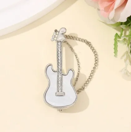 

Alloy high-end guitar brooch, instrument high-end feel, chest flower, suit jacket, pin accessories