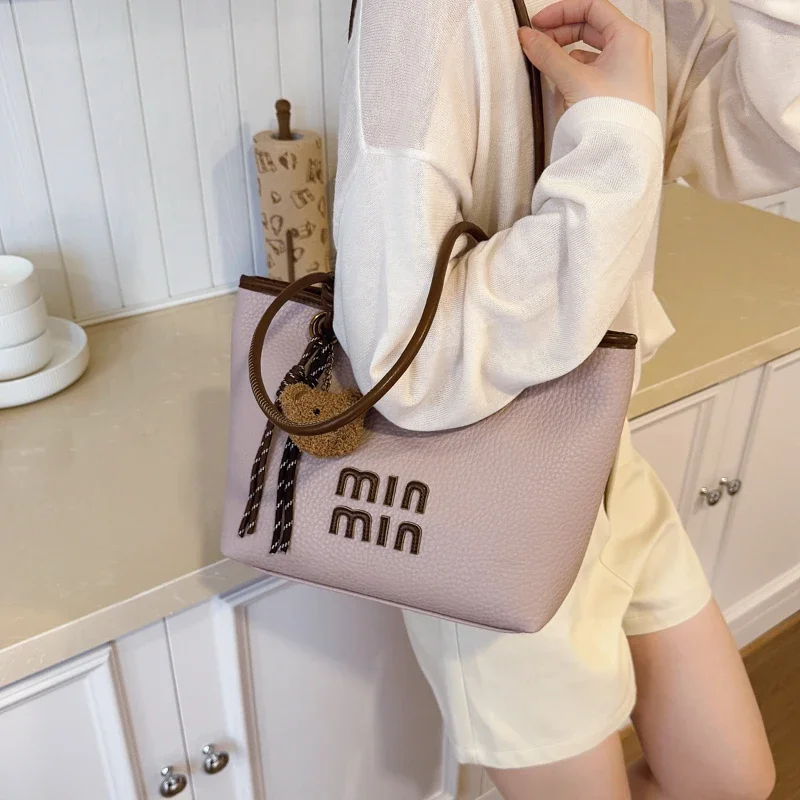 

Classic Ladies Shoulder Bag Leather Handbag Crossbody Messenger Tote Elegant Women's Fashion from Famous Designer