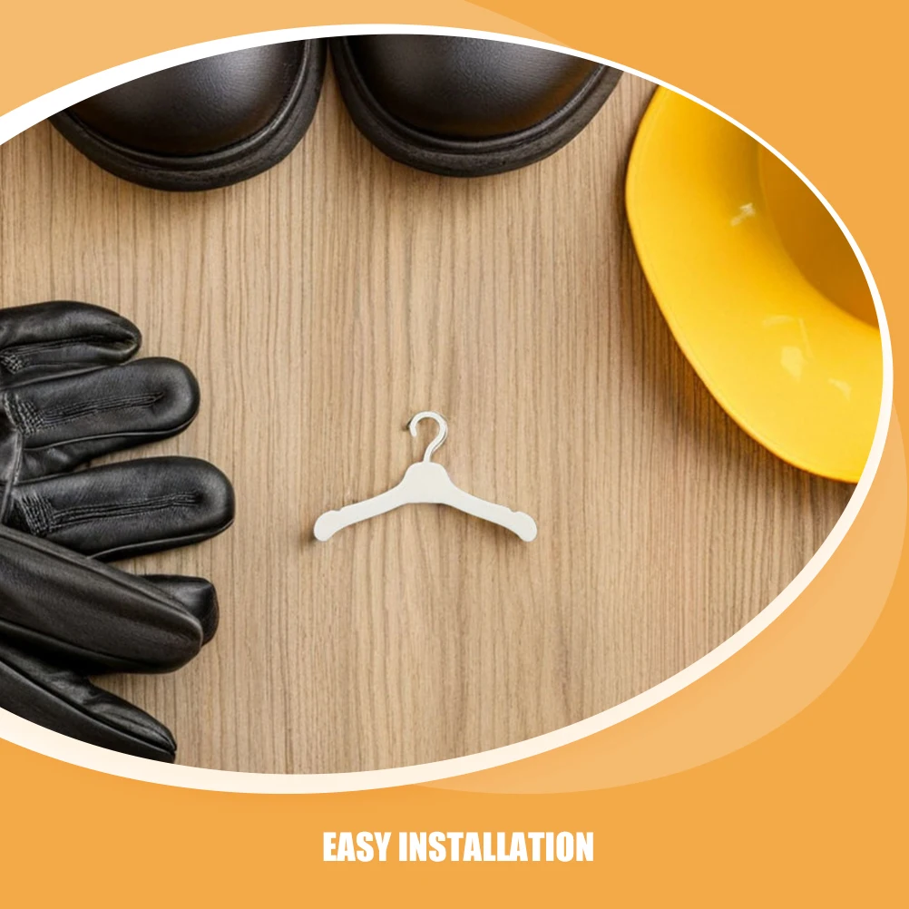 80Pcs Miniature Apparel Hangers Plastic Coat Hangers for Dollhouse Accessories Easy Installation Dollhouse Accessories