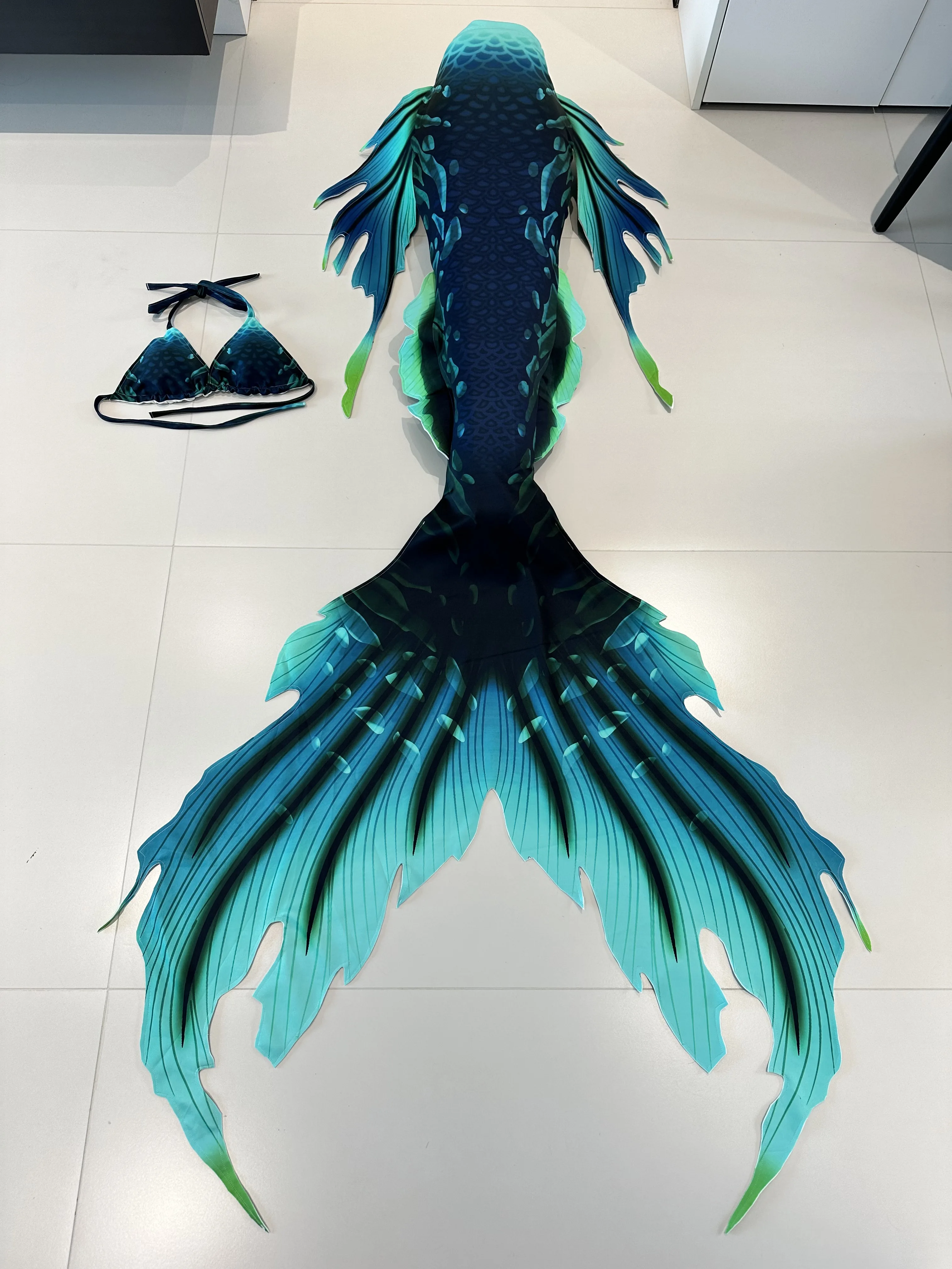 Adult Mermaid Tail Thickened Dorsal Fin Fish Tail Glitter Underwater Performance Suit, Oceanarium Cosplay Performance Suit view 4