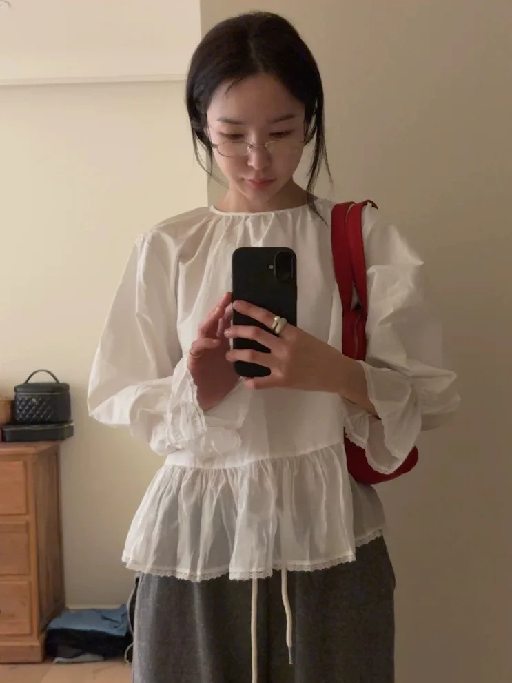 

Новинка Весна 2026: Рубашка в нежном стиле с кружевными вставками и рукавами-колокол, а также кружевная юбка-рубашка в стиле Dongda Gate Baby Sauce Dongdong Sweet