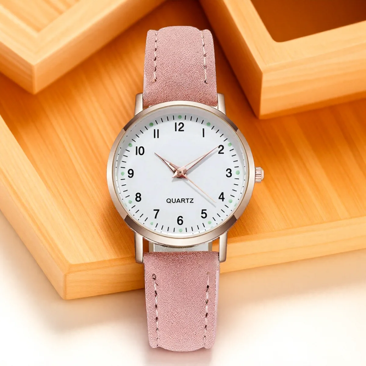 Casual Round Quartz Watch Luminous Analog Wristwatch PU 