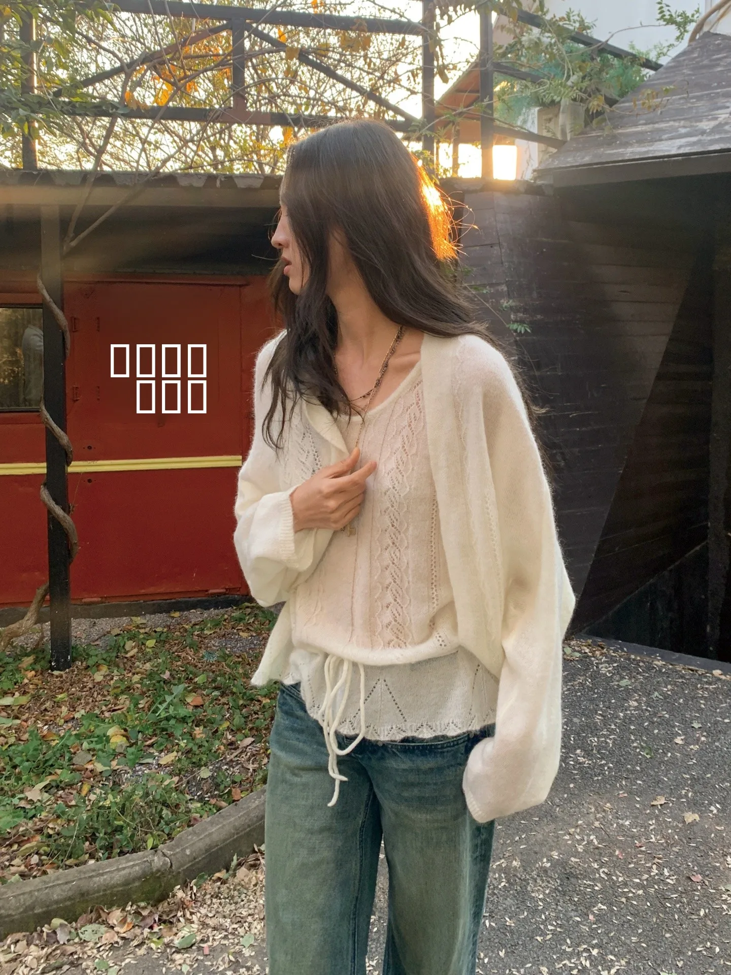 

Комплект из двух предметов: вязаный жилет и кардиган-накидка из ультратонкой верблюжьей шерсти Sibo Cloud, повседневный свободный крой, шерсть...