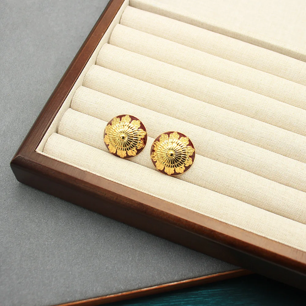 Medieval Bronze Plated Real Gold Earrings Medieval Ring Enamel Niche Style Design Stereo Relief Daisy Round Earrings