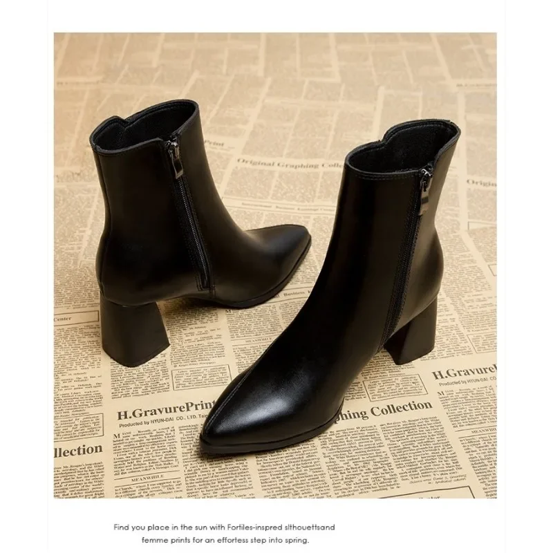 2024 Spring and Autumn New British Style Thin and Thin Women\'s Boots Pointed Toe Thin Side Zipper Black Nude Boots Women