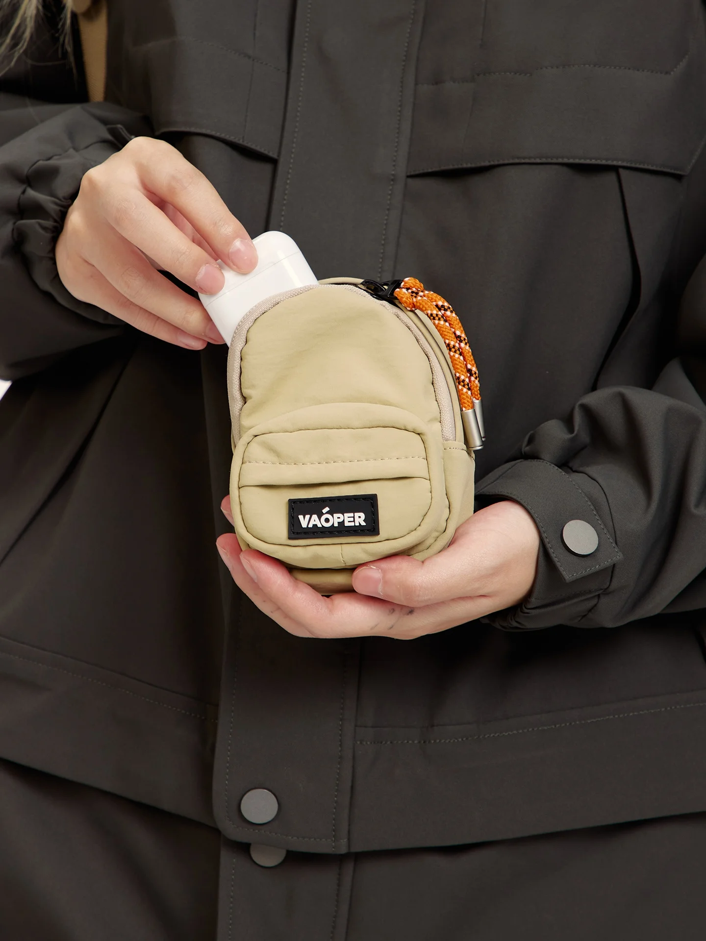 VAOPER Outdoor Leisure Key Bag  Portable Storage Wallet Card Holder for Men And Women Lightweight Functional Bag