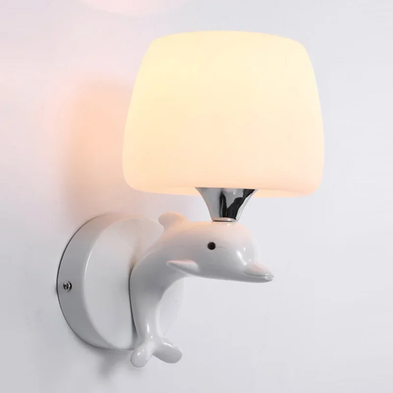 

Creative Resin Dolphin Wall Lamp Milk White Glass Sconce Hotel Cafe Bakery Aisle Living Room Bedside Single Double Head Lighting