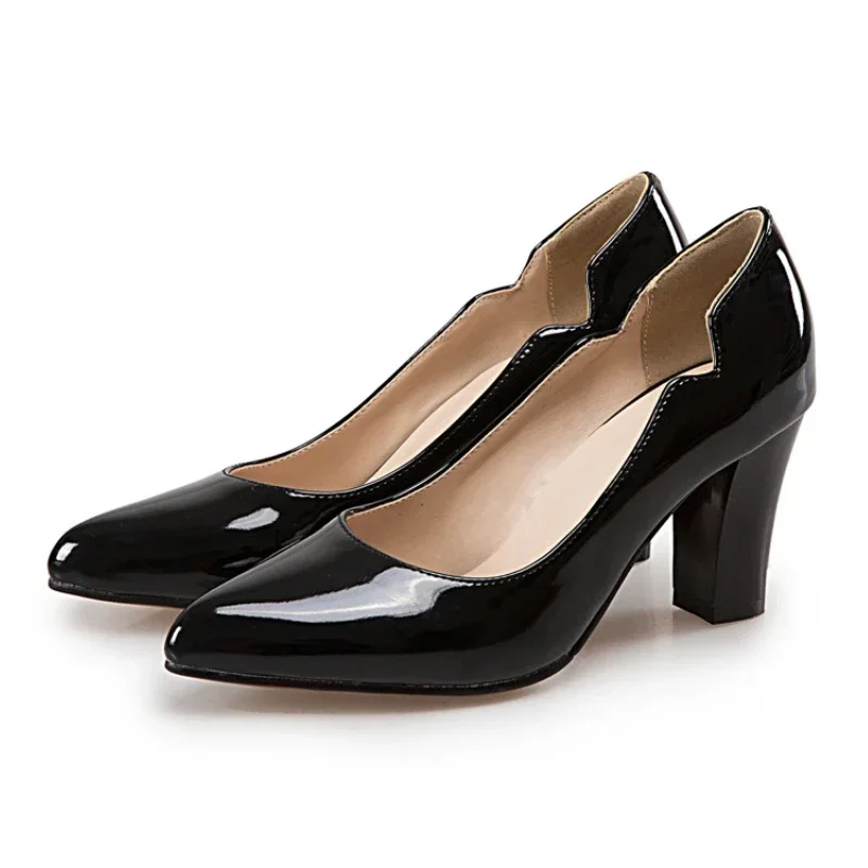 

Женские туфли-лодочки большого размера, черные лакированные кожаные туфли с острым носком на высоком массивном каблуке 7 см, повседневные женские туфли без шнуровки для офиса и свадьбы