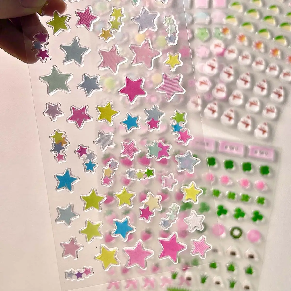 Epoxy Sticker Hand Account Three-dimensional Sticker Four-leaf Clover Strawberry Cute Mobile Phone Case Decoration Material