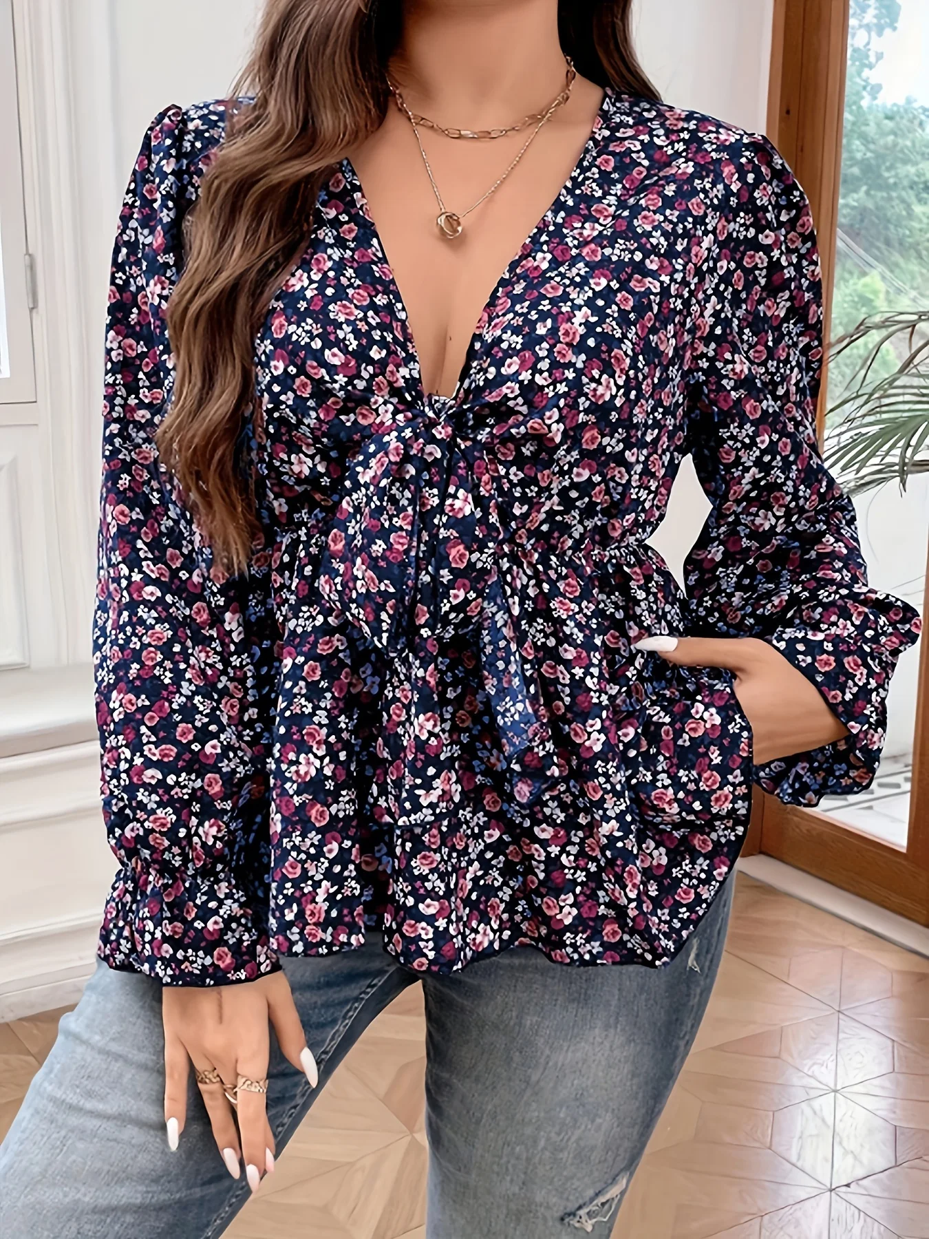 ผู้หญิงขนาดบวกทอเสื้อฤดูใบไม้ผลิและฤดูร้อน