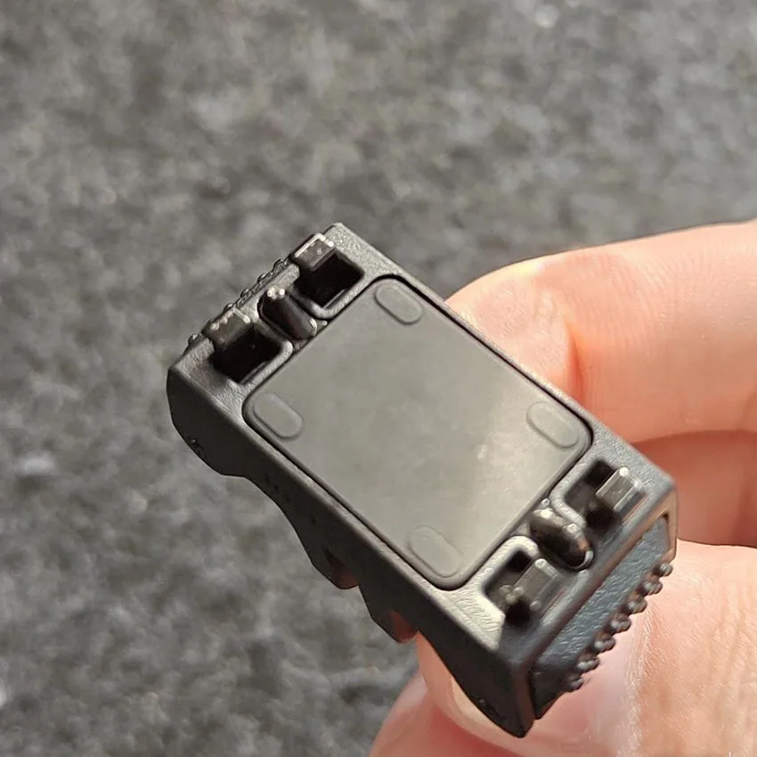 1PCS Quick Release Magnetic Adapter Base Bracket For Insta360 Ace Pro 2 Action Camera Mount Replacement Accessories Connector