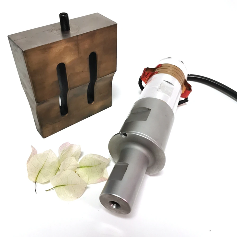 20khz High Power Plastic Ultrasonic Welding Transducer  With 110*20mm Steel Horn