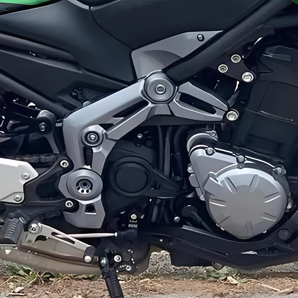 Fits 2017-2019 Kawasaki Z900 ZR900F motorcycles - motorcycle frame side cover guard, protects the engine body