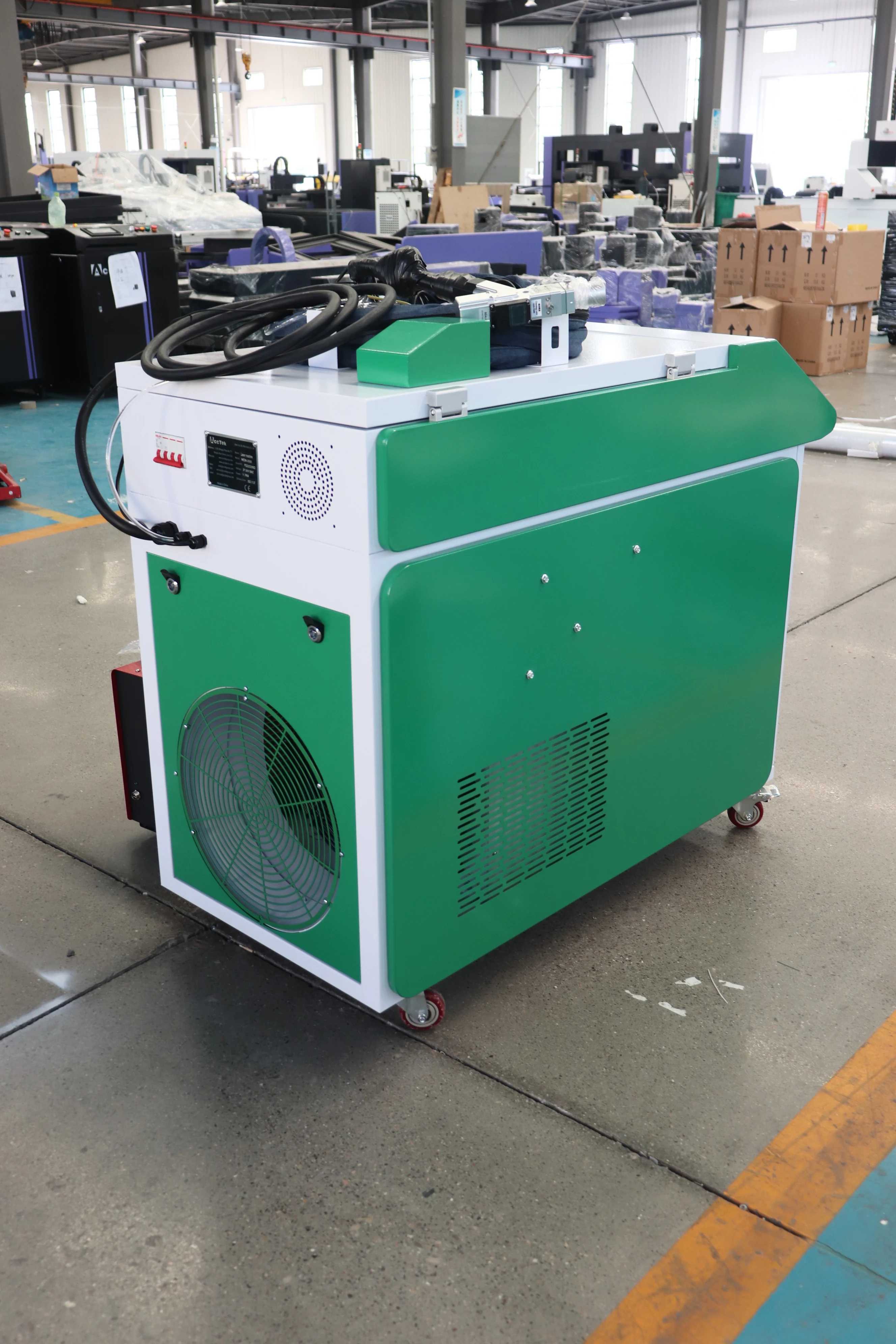 2kw 3000w three functions in one machine 220v 380v rust removing for metal steel 3in 1 fiber laser welding equipment for sale