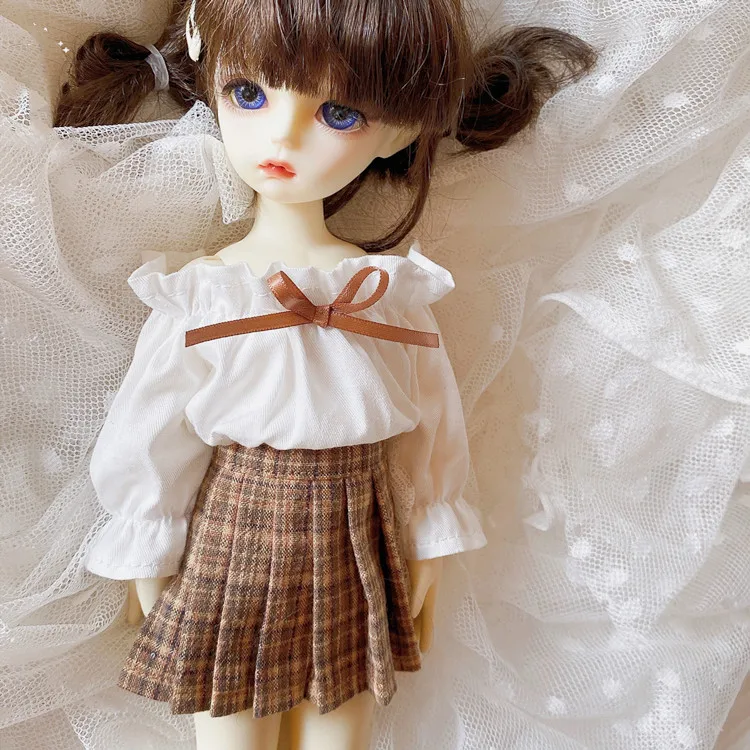 Bjd clothes dress 1/6 30cm White off-the-shoulder top and plaid skirt (Fit Azone,ICY, JerryB, 1/6 Doll Accessories)004145