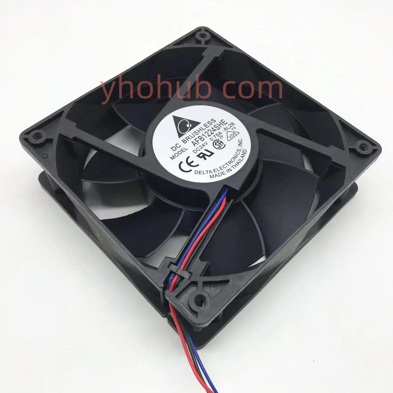 

Delta Electronics AFB1224SHE 8L2B DC 24V 0.75A 120x120x38mm 3-Wire Server Cooling Fan