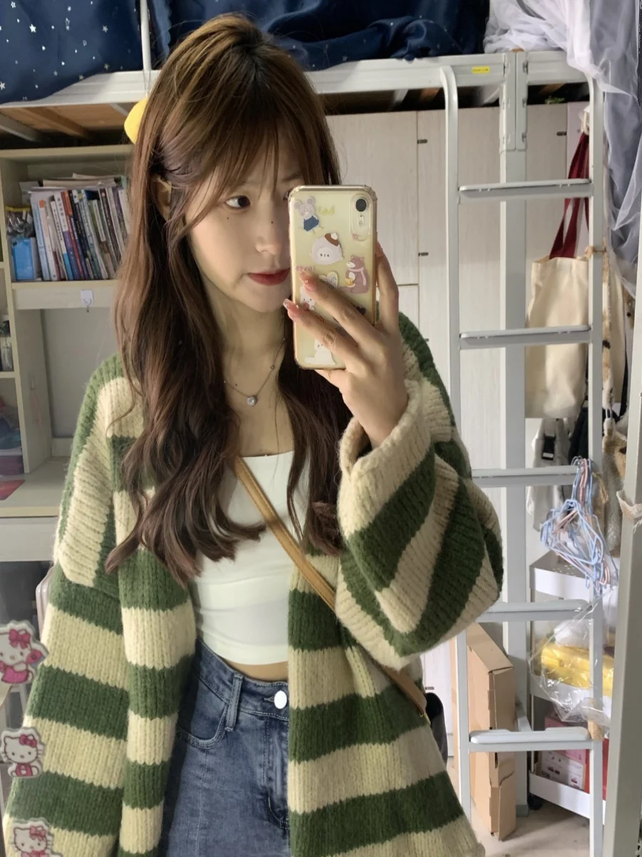 

Женский вязаный кардиган, свитер, нежный весенне-осенний длинный свек с v-образным вырезом, свободный крой, полосатый узор, застежка на одной пуговице