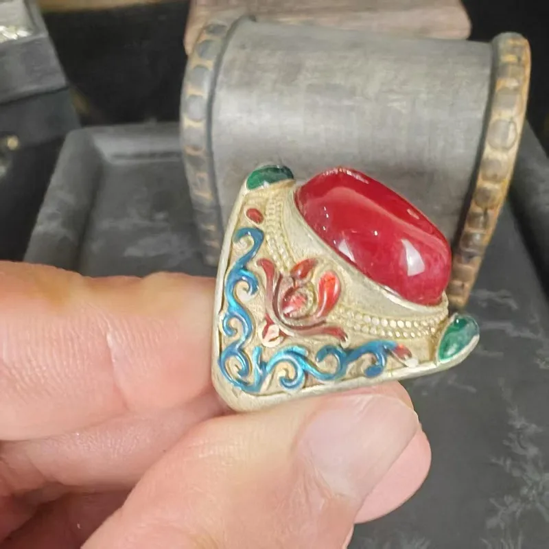 Vintage Dome Red Stone Ring Unisex Triangular Bezel Multi‑Color Scroll Cloisonne Metal Statement Finger Jewelry