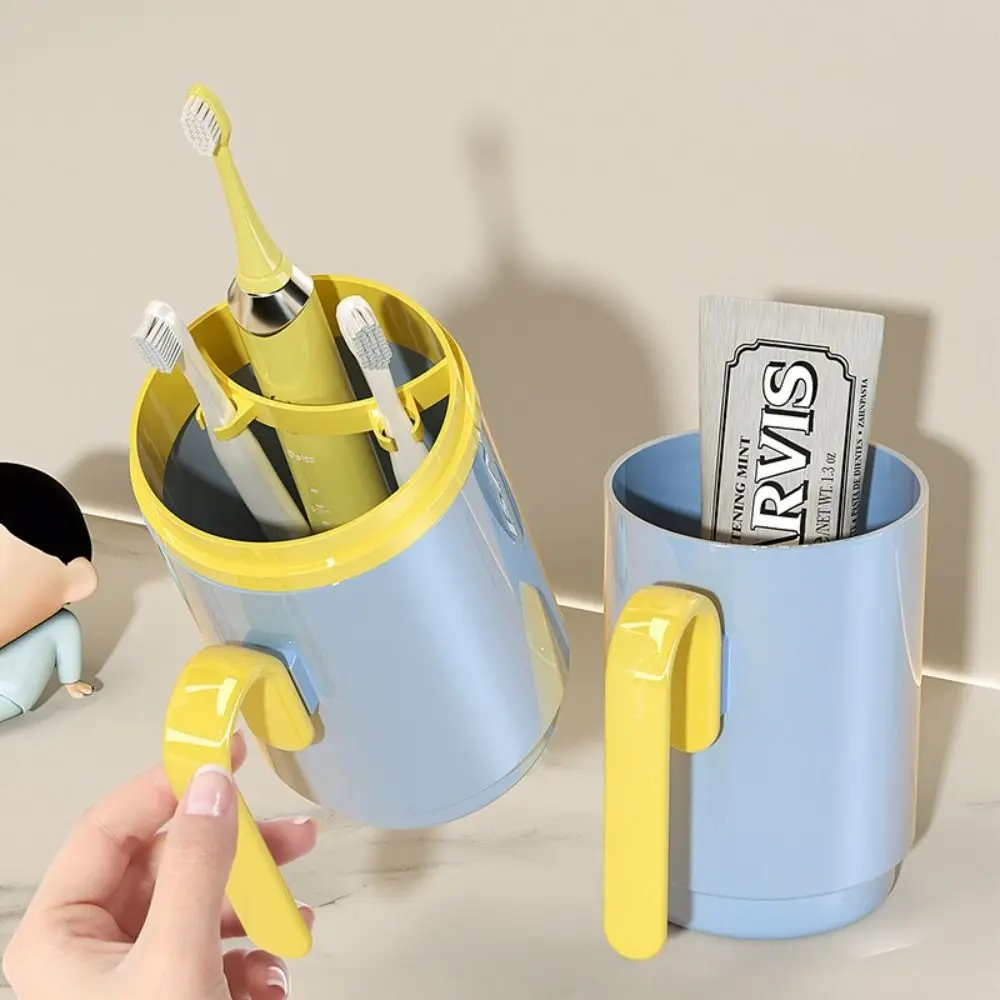 

Convenient Portable Mouthwash Cup Plastic Dust-Proof Toothbrush Cup 2-in-1 Toilet Cup Hotel Stay