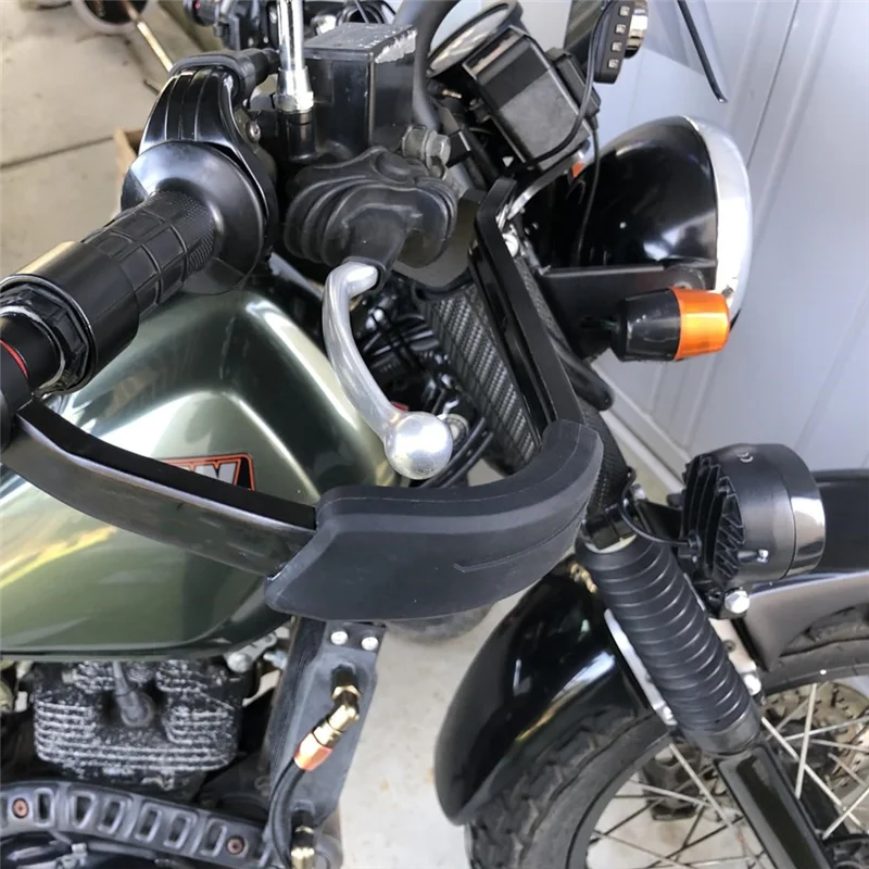 واقي اليد الرائج لهوندا CT125، يمكن ربطه مع واقي اليد المدرع للمغامرة، وتقليل أضرار السيارة