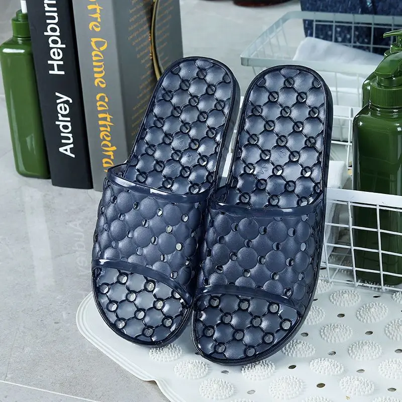 Crystal Clear Soft Rubber Anti-Slip Quick-Dry Perforated Bathroom Flip-Flops with Drainage Holes and Odor Resistance
