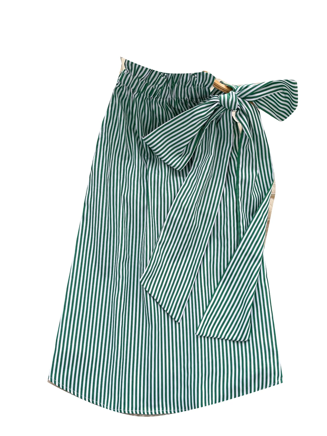 エレガントな蝶結びタイノースリーブストライプトップ女性の夏のファッショナブルな多用途シャツ韓国スタイルルーズフィットノーブランド