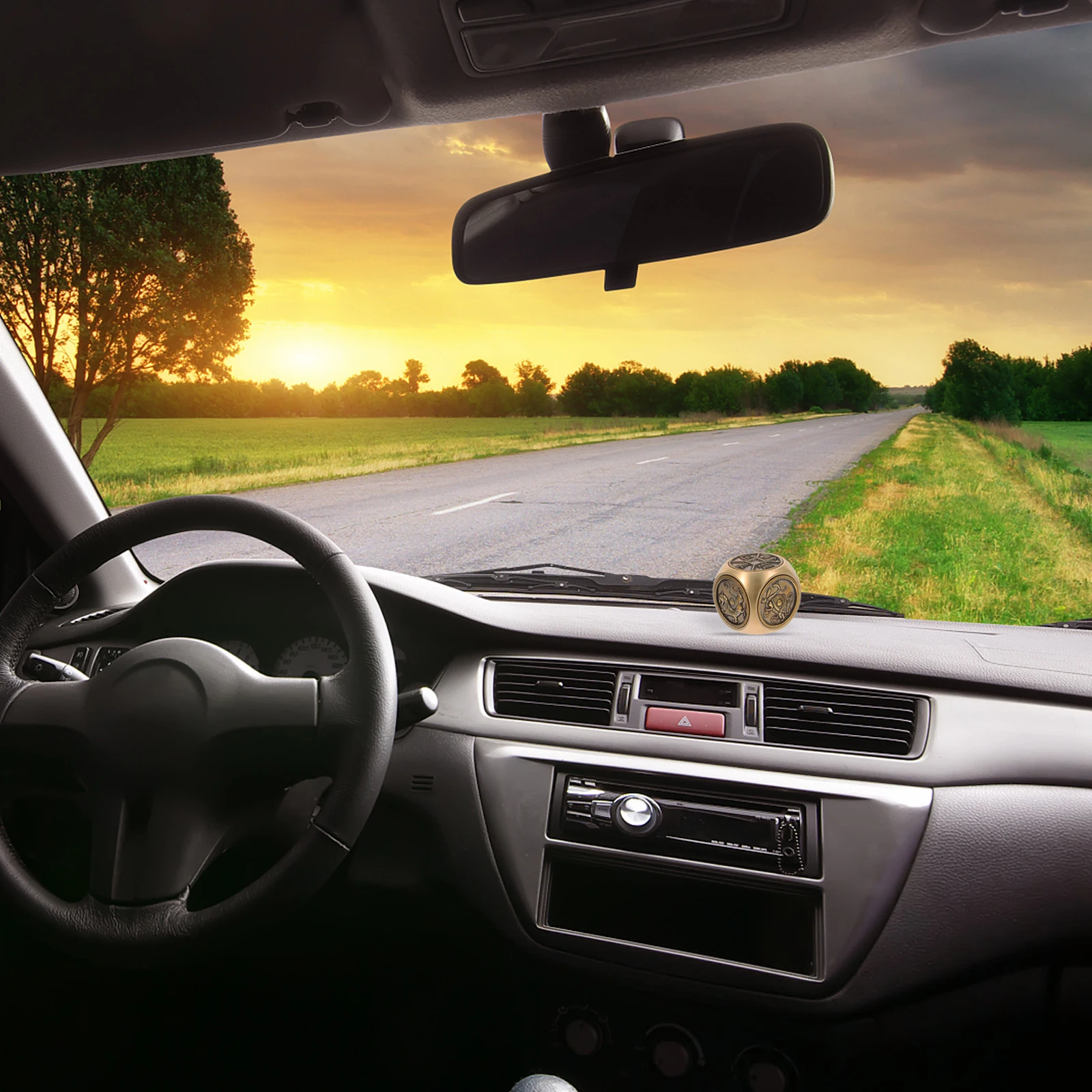 

Brass Mythical Beast Fidget Premium Craft Vintage Tabletop Decor Auspicious Fortune Gadget Desktop Ornament Small Bronze Ware