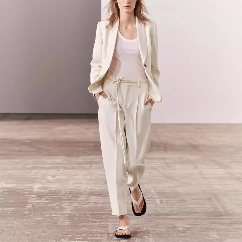 Conjunto de Vestido E em Quatro Cores para Mulheres, Moda Verão 2025, Estilo de Trabalho com Manga Longa e Um Botão