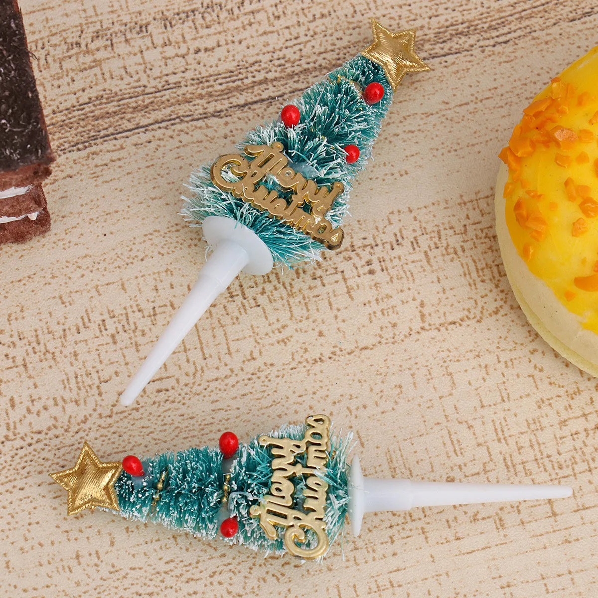 

5Pcs Party Cake Toppers Christmas Tree Inspired Food Safe Picks for Cupcake Dessert Decoration Birthday Event