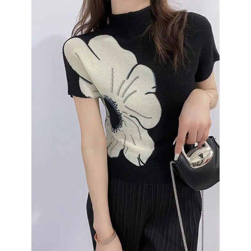 

Female Vintage Clothes Crop Top Clothes Women Harajuku Short Sleeve Tee T Shirt for Women Knitted Pleated Flower Pullover Q402