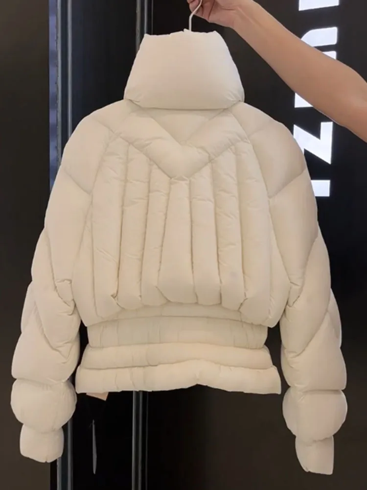 Sli ort Piumino bianco Jaet da donna Inverno 2025 Nuovo cappotto con colletto alla coreana che impinge la vita di piccole dimensioni Ele Commute Sle