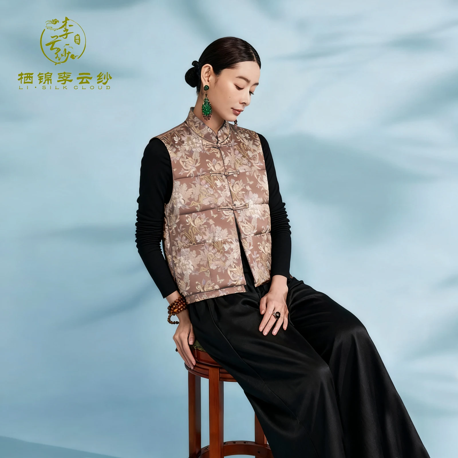 

LI SILK CLOUD Women's xiangyunsha Silk Down Vest Coat - Mulberry Silk Fabric, Warm Down Filling Guangdong Gauze