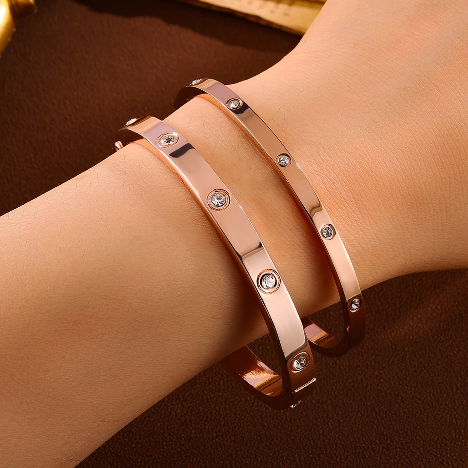 Minimalistisches rundes Zirkon-Einlege-Armband aus Edelstahl in Silber oder Gold, modisches Accessoire für den täglichen Gebrauch, Unisex-Geschenk. – Detail 12