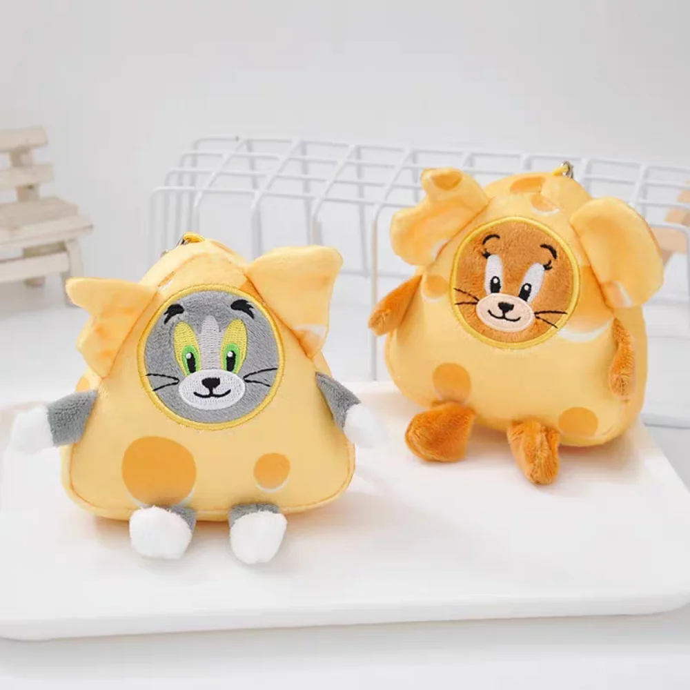 Kawaii ของแท้ Tom และ Jerry สามเหลี่ยมชีสตุ๊กตา Plush การ์ตูนผู้หญิงกระเป๋าเป้สะพายหลังตกแต่งตุ๊กตาอุปกรณ์เสริมของขวัญหญิง