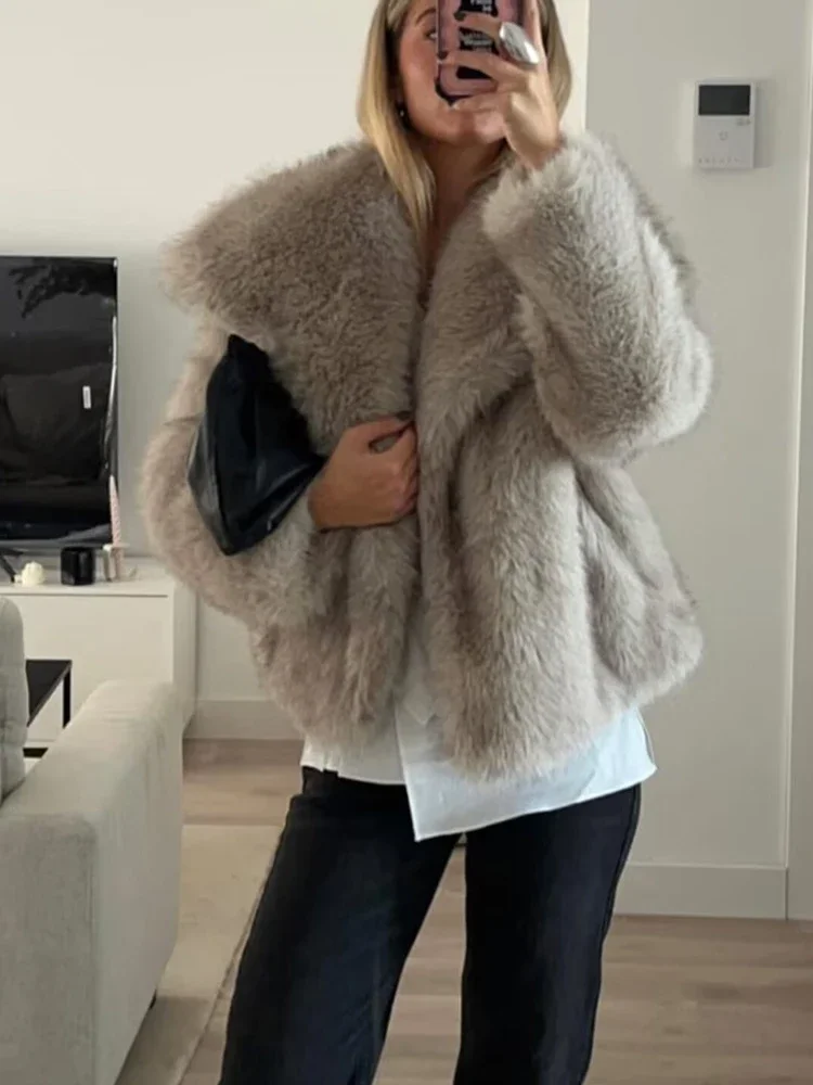 TRAF Faux Fur Coat Plush Fluffy Women\'s Jacket 2024 Woman Autumn Winter New in Outerwears White Red Gray Black Wool Blends Coats