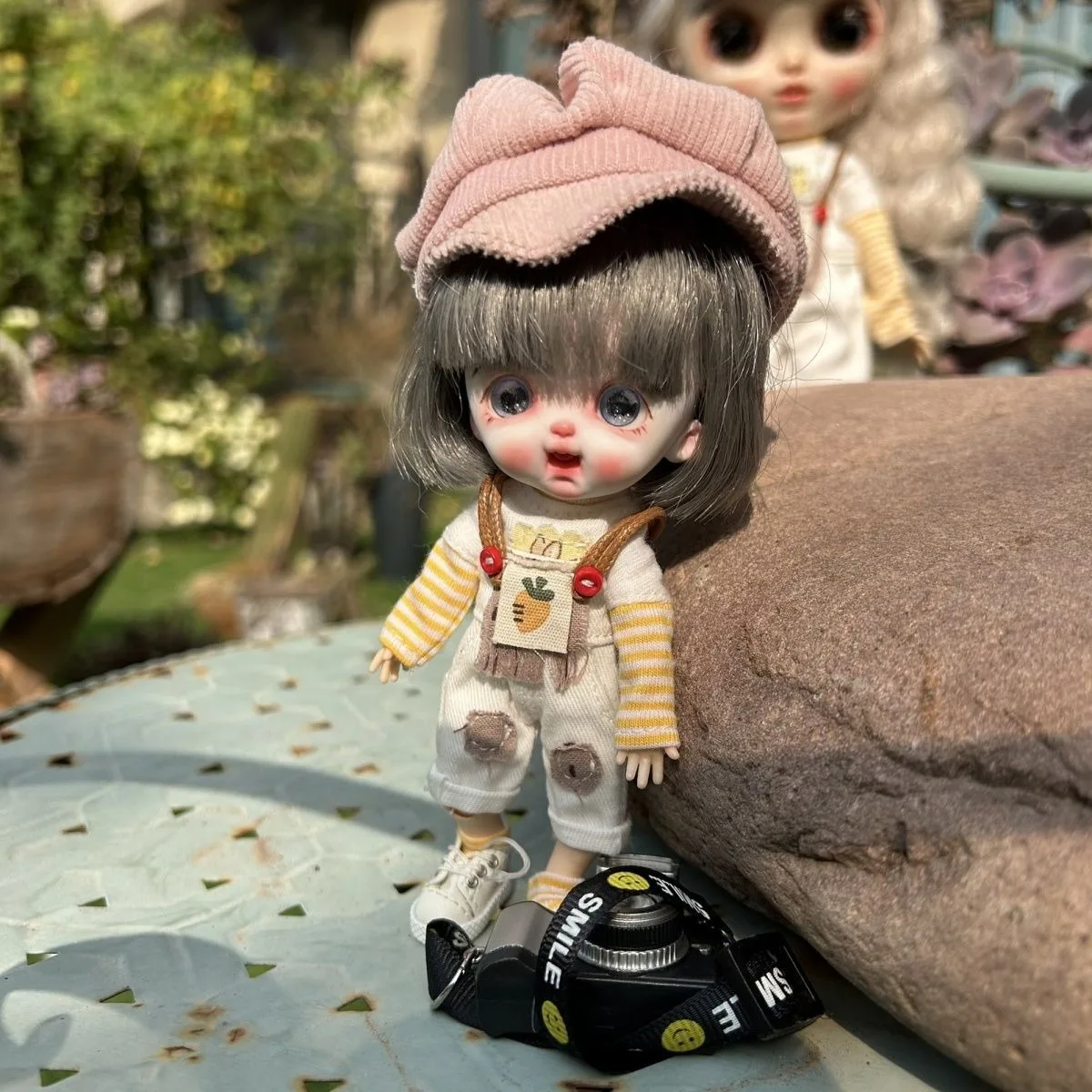 Robe pour bébé Ob11, avec sangle arrière, vêtements pour bébé YMY, pantalon à la mode P9 BJD, ceinture pointue, vêtements de poupée GSC, 1/12