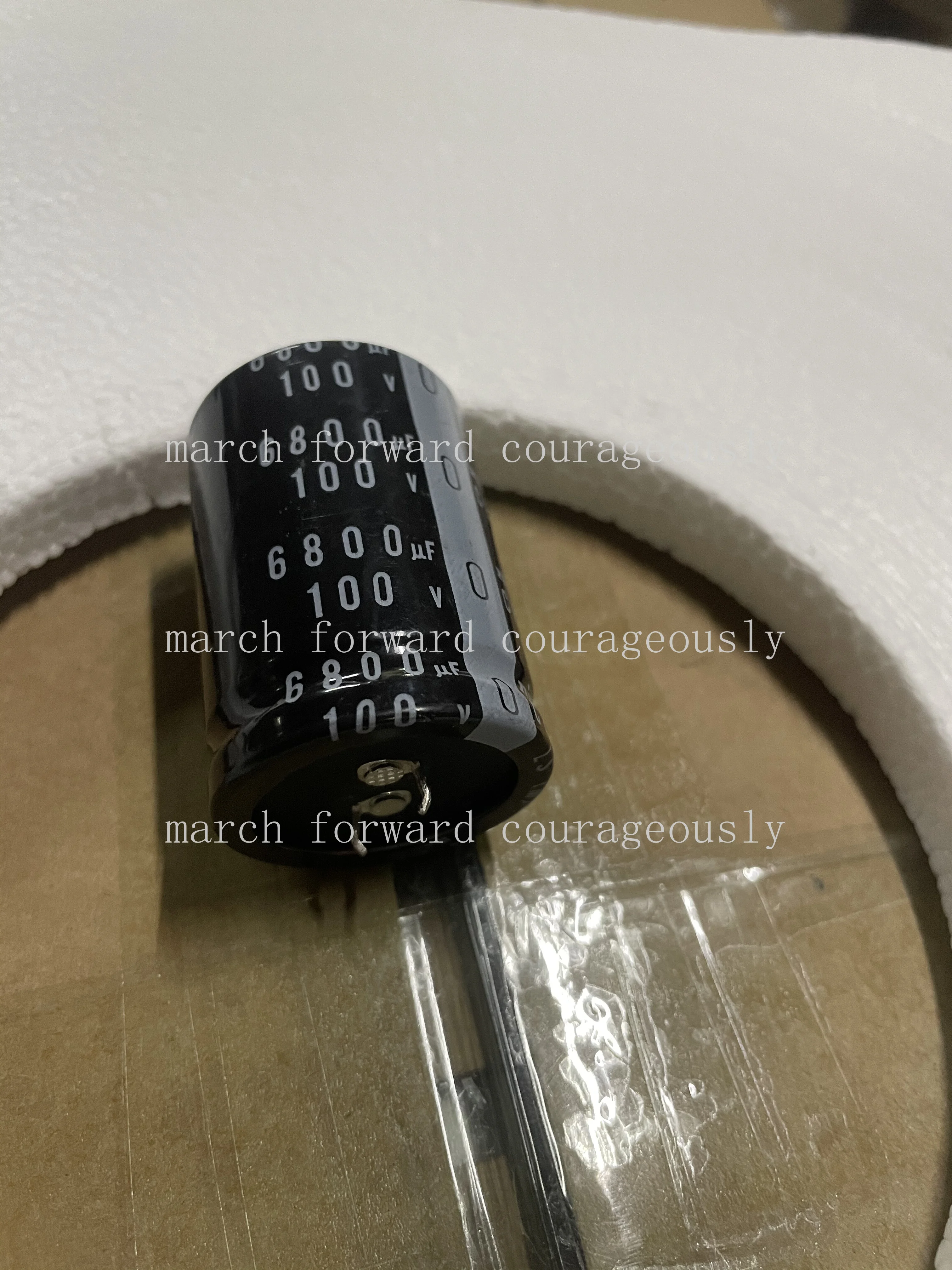 

Nigikang 100V 6800UF 35X50 100V 6800UF 35X50 100V 6800UF 35X50