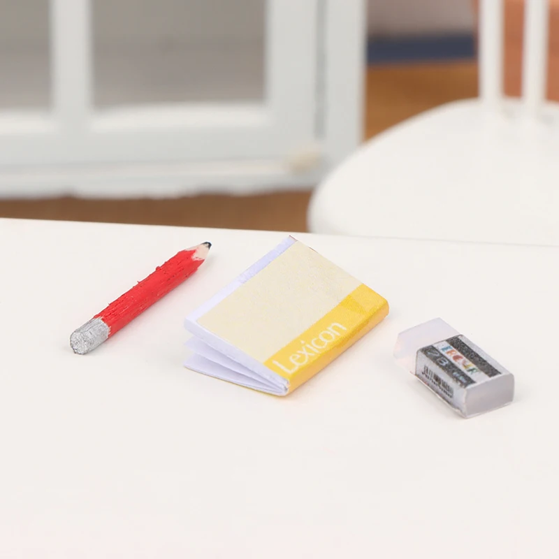Conjunto de Miniaturas para Casa de Bonecas 1:12: Caderno, Lápis e Borracha, Brinquedo de Faz de Conta Infantil e Decoração para Casa de Bonecas