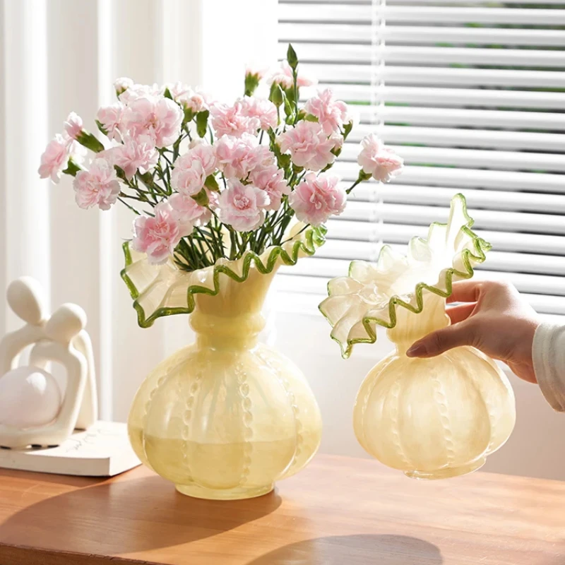 Shaped Glass Vase Wave Edge European Floral Bottle Handmade Terrarium Vase Flower Accessories for Home Decorative Container