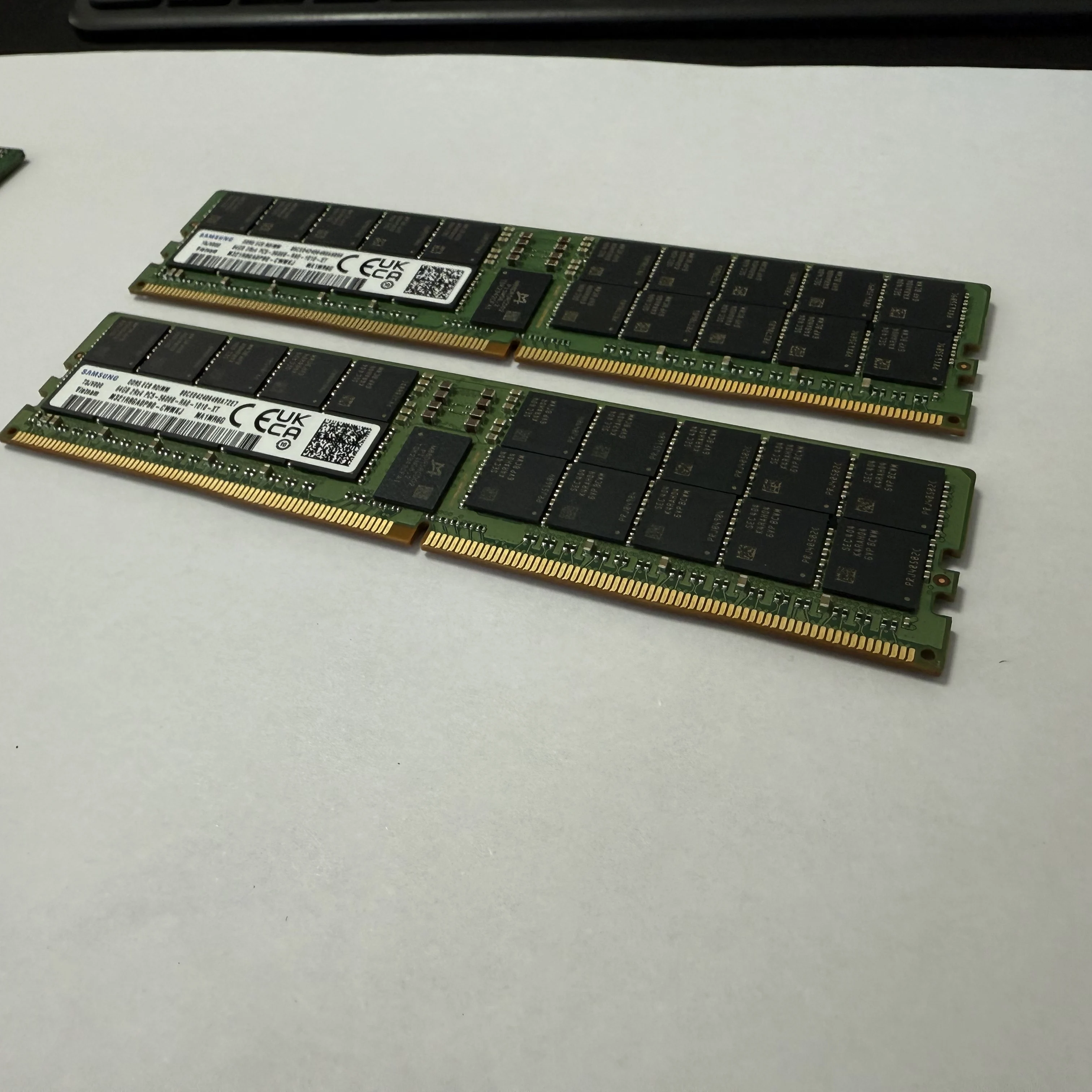 메모리 신제품 PC5-5600B M321R8GA0PB0-CWM RAM 64GB (1x64GB) DDR5 5600Mbps PC5600B 2Rx4 ECC 서버 메모리