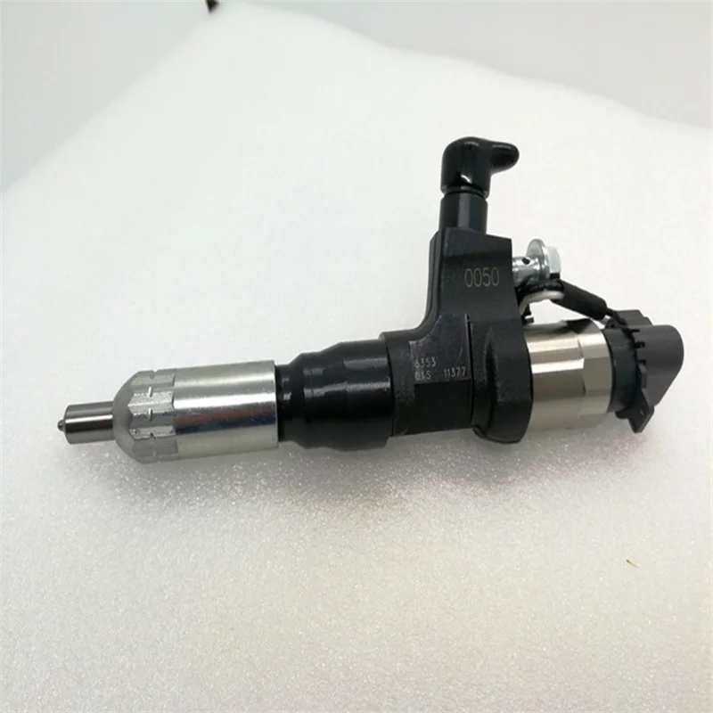 High quality auto engine parts Common Rail injectors fuel assy 095000-6353  injector 